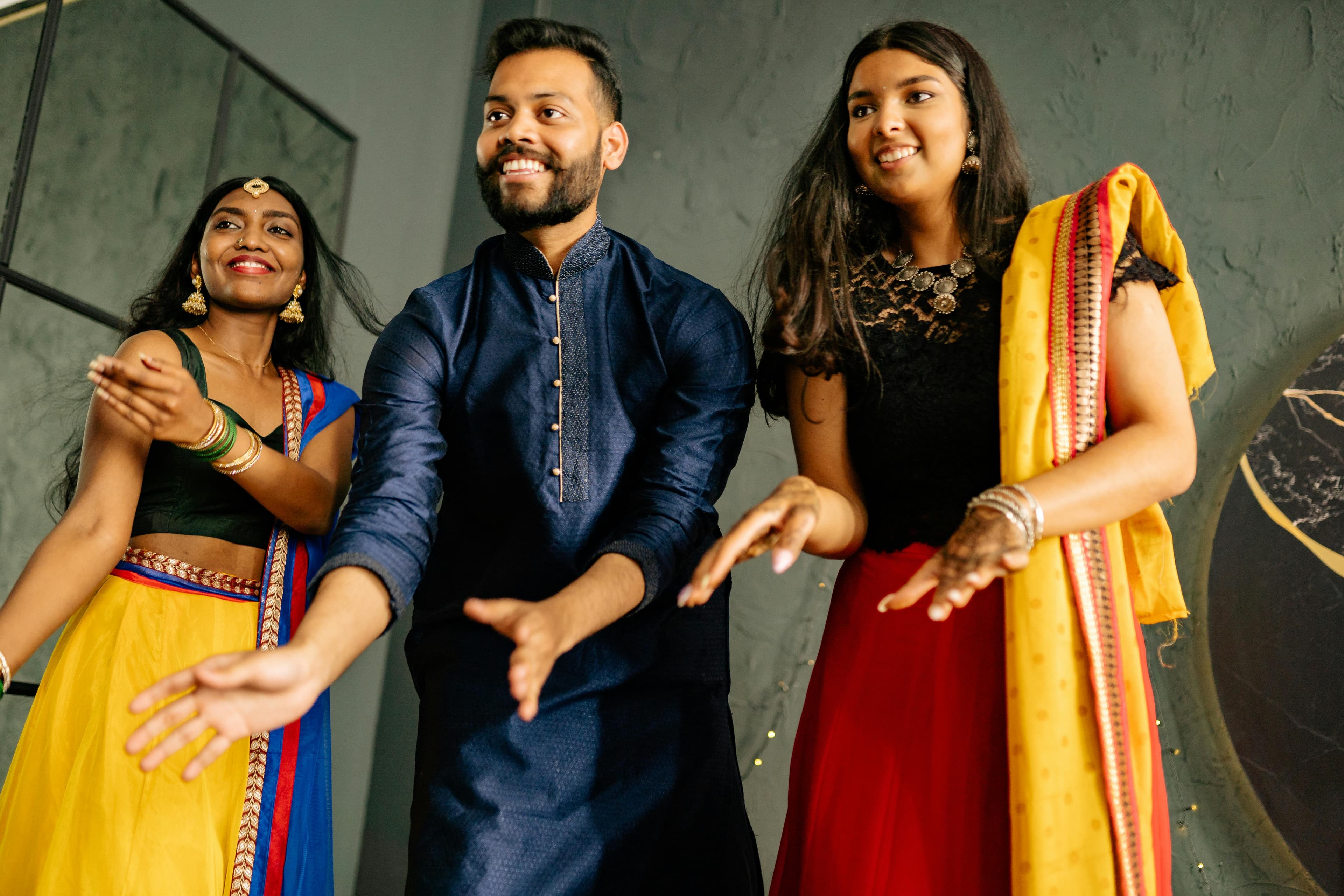 Bollywood Dancers